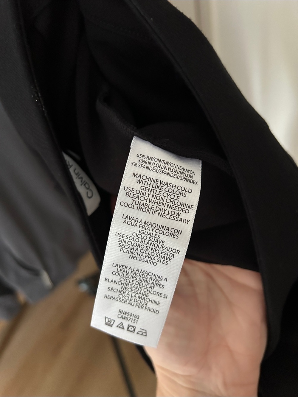 Calvin Klein Relaxed Dress Pant. Size small. 24” inseam. Pockets. Black. - Picture 4 of 5